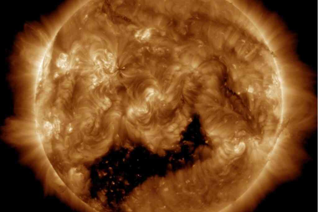 Землю накрыла магнитная буря 1 yu170525.10.00