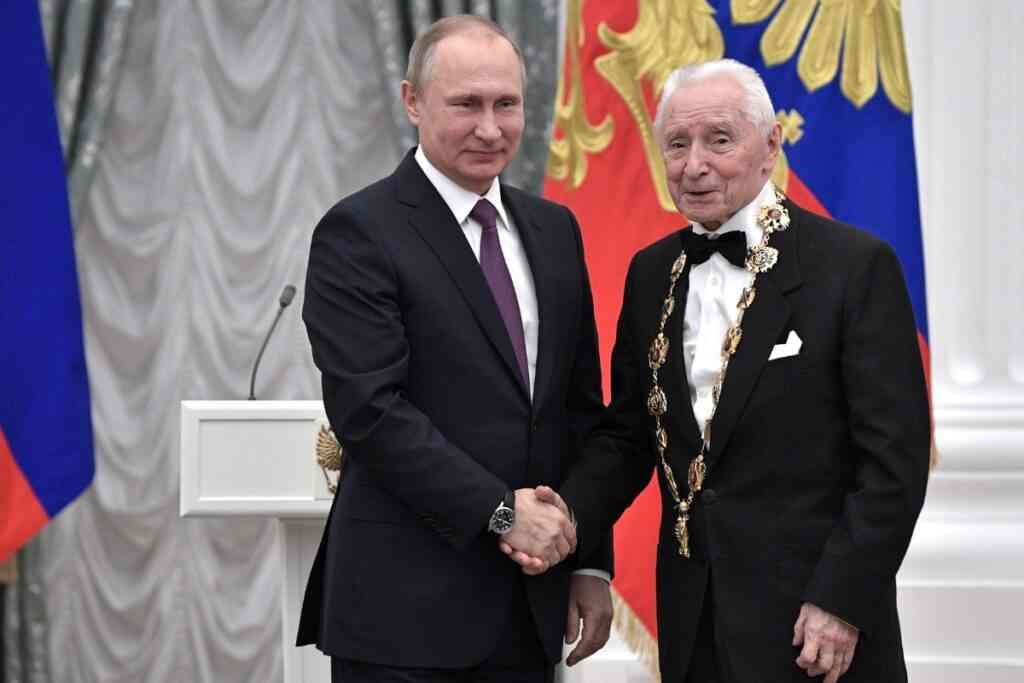 Скончался легендарный хореограф Юрий Григорович 2 yu190525.10.05