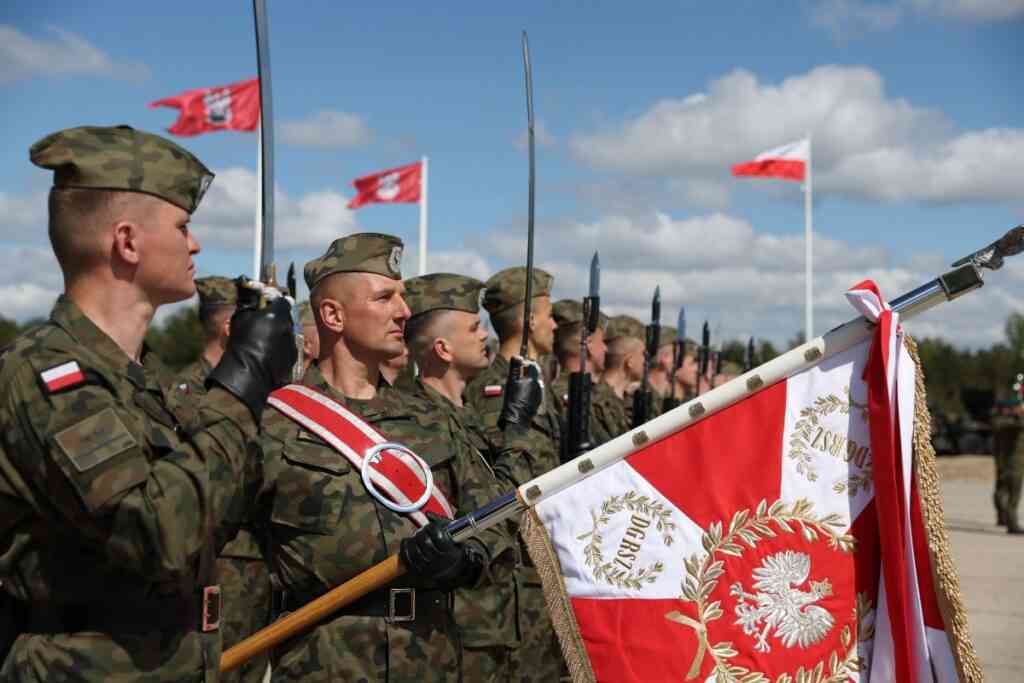 Военный аналитик: Польша стремится к военному лидерству в Европе 5 yu2605.25.11.03 1