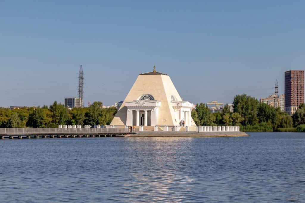 Храм Спаса Нерукотворного в Казани открылся после реставрации 1 otrestavrirovannyj hram pamyatnik spasa nerukotvornogo v kazani