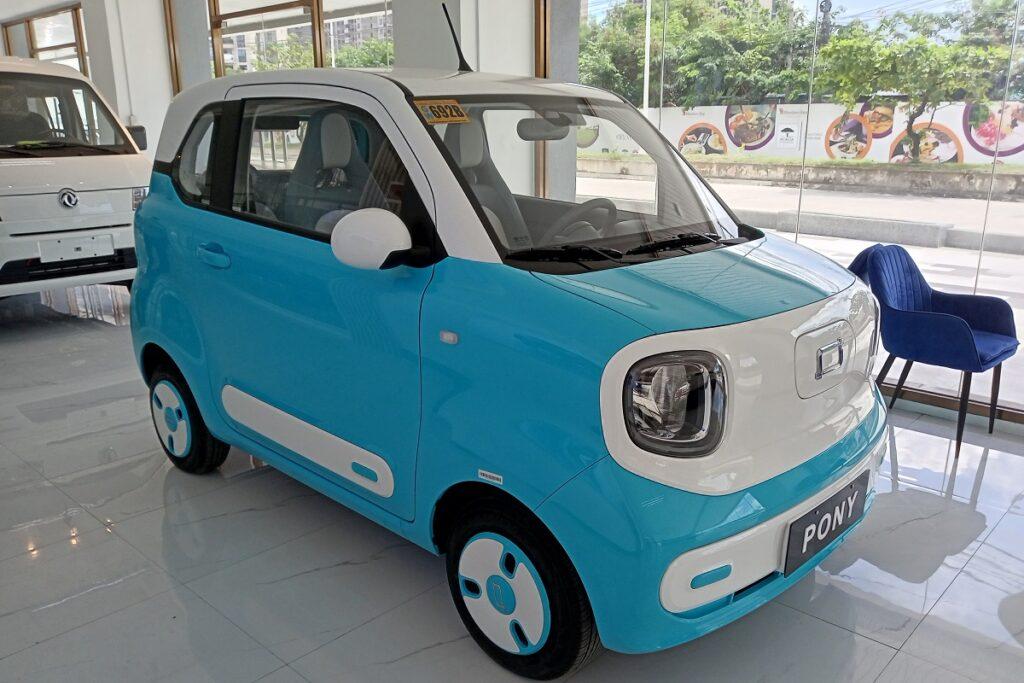 Китайская "Ока": автомобиль, который мы потеряли, вернулся с Востока 1 bestune pony at the aito showroom 2025 10 03