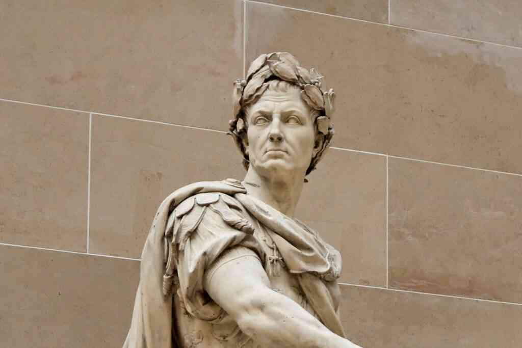 julius caesar coustou louvre mr1798