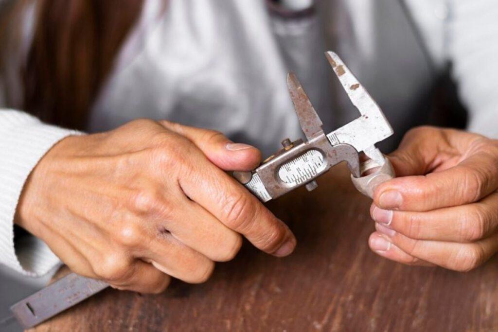 От Древнего Рима до цифры: полная история штангенциркуля и способы его применения 1 o071125.19.17