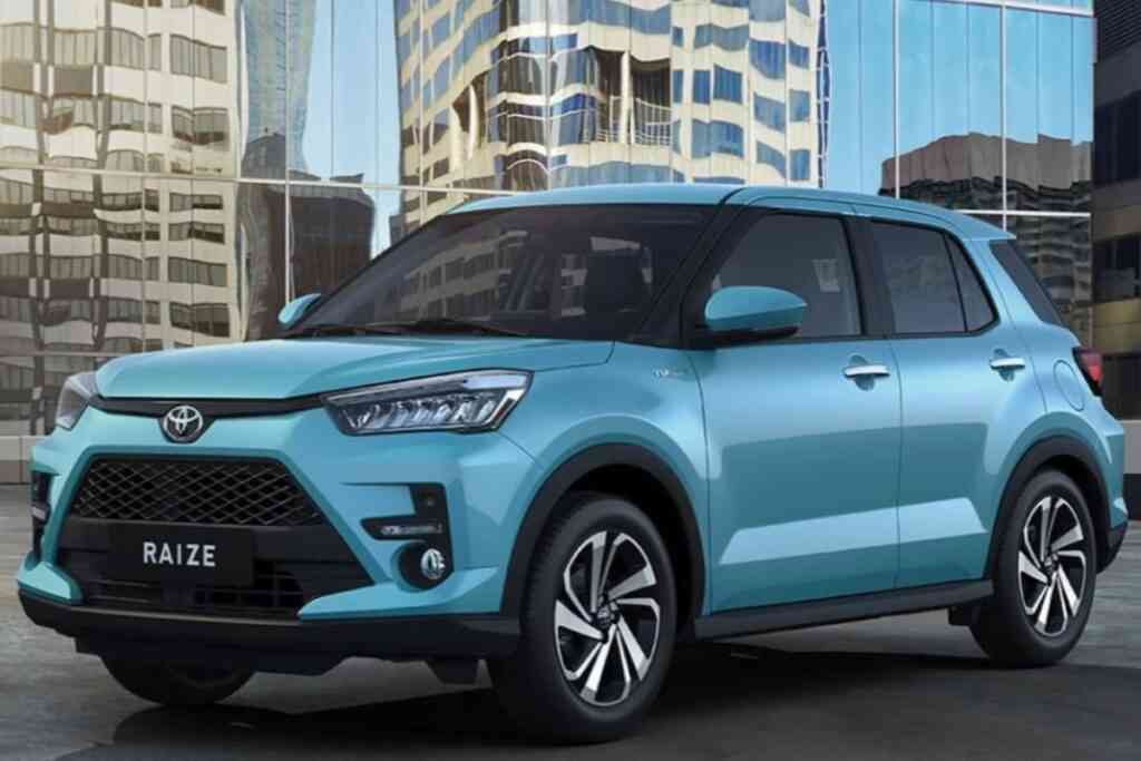 Кроссовер Toyota с левым рулем по цене Весты: есть ли такой в России 1 o081225.20.01