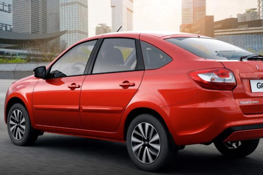 «Голая» Гранта против модных «китайцев»: история выбора без кредитов 1 o091225.10.52