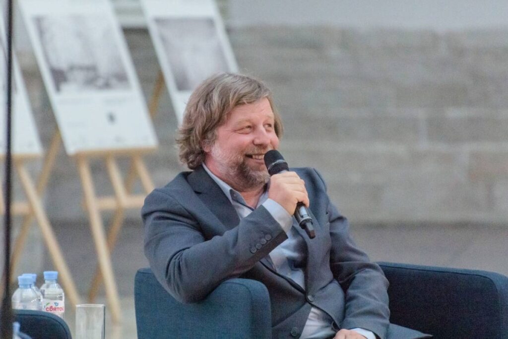 В Кремле назвали правовым произволом задержание сотрудника Эрмитажа в Польше 1 yu111225.10.05