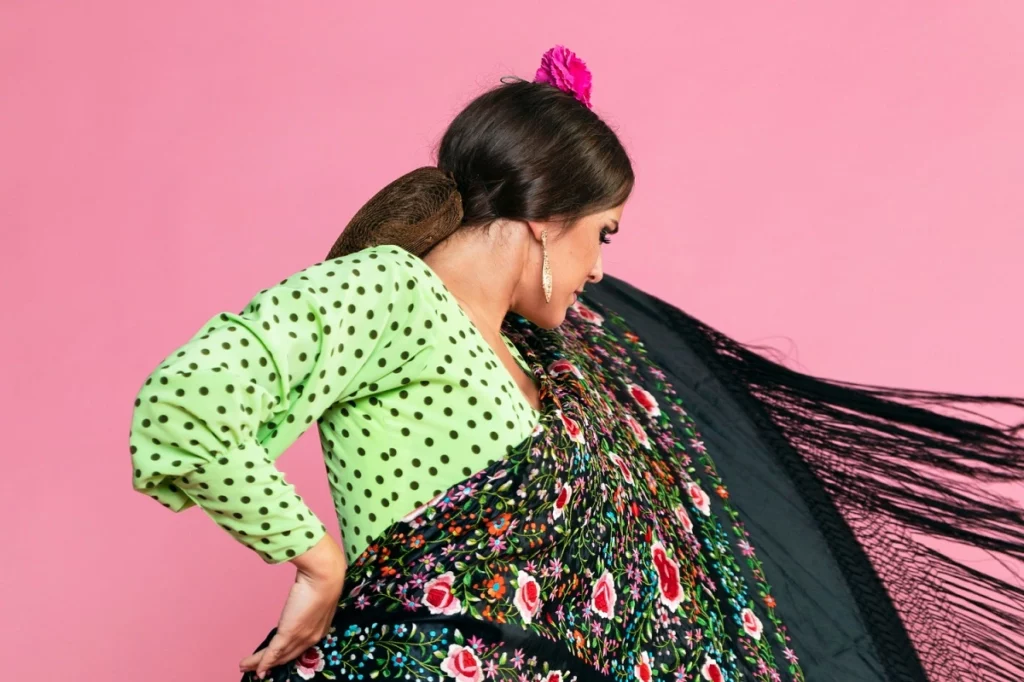 Почему цыгане выбрасывали еду, если к ней прикоснулась женская юбка 1 2148235357