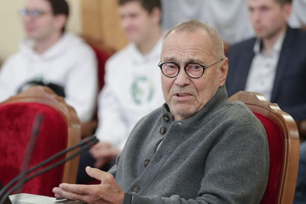 Одна семья, две фамилии: почему Кончаловский и Михалков — братья, но носят разные фамилии 2 o250226.15.52