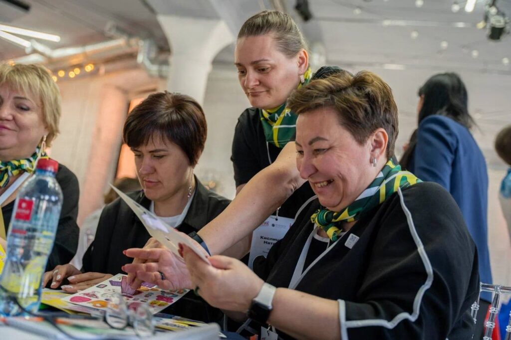 photo 5217424115843665283 y