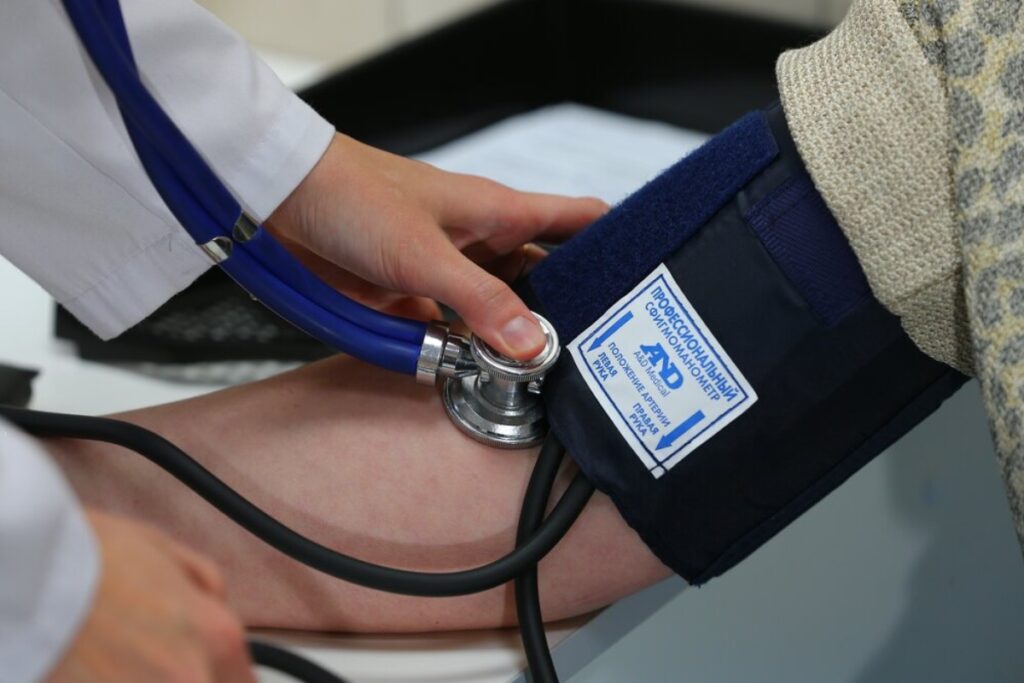 Полный гид по выбору тонометра: на что смотреть, чтобы не ошибиться с покупкой 2 yu030226.10.13