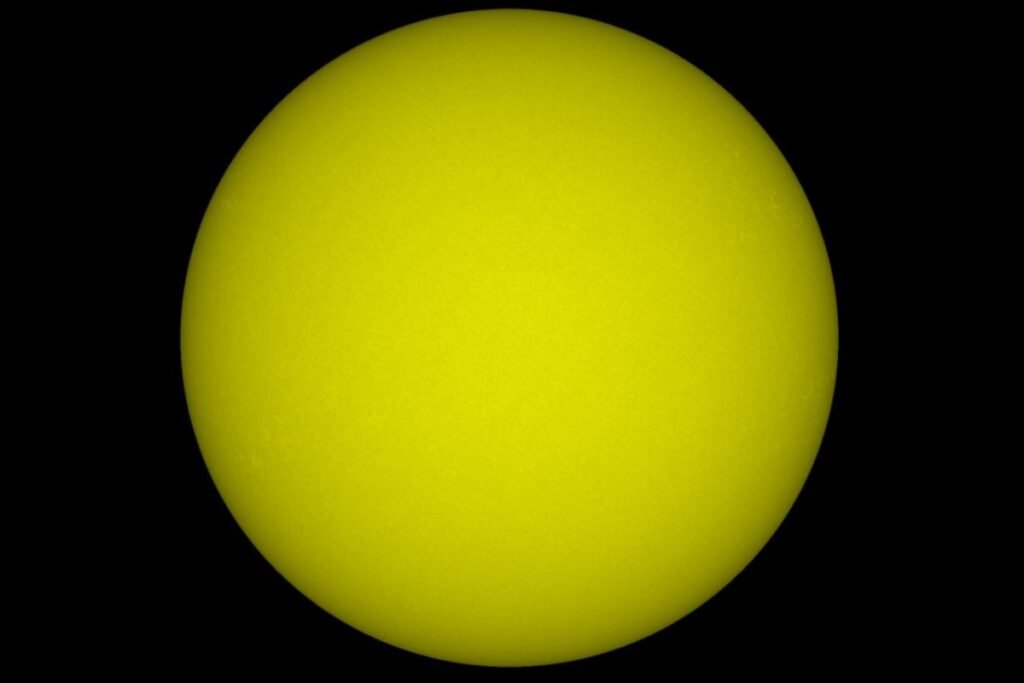 На Солнце со стороны Земли исчезли все пятна 1 yu220226.11.00