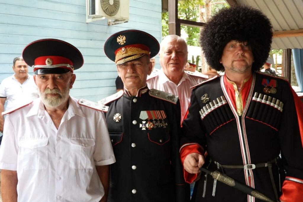 «Чистокровный армянский казак»: как выглядит и чем живет отец Маргариты Симоньян 2 sim