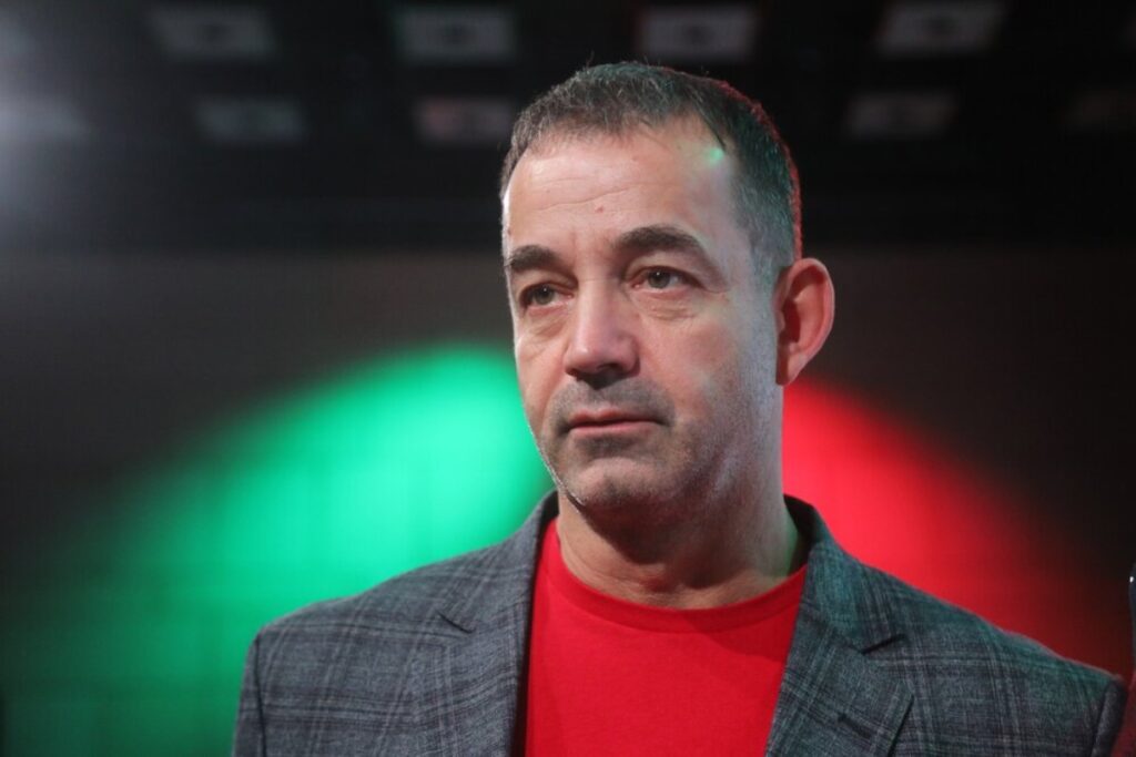 Певцов назвал варварами артистов с иностранными псевдонимами 1 yu090326.10.06