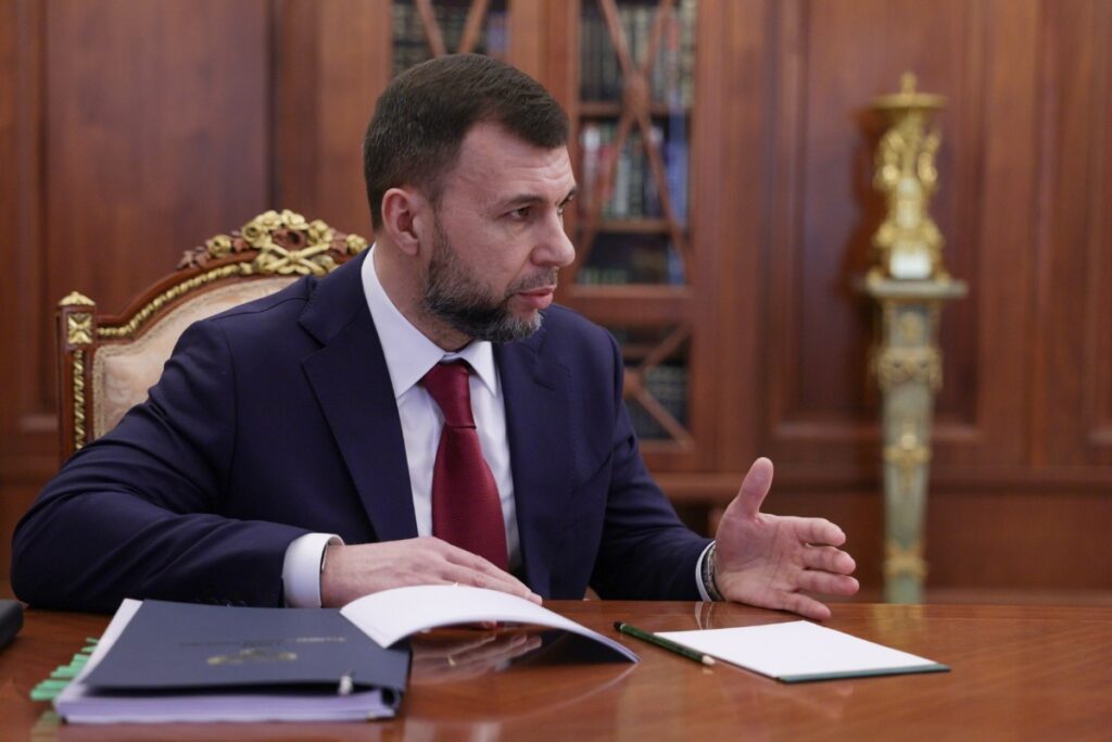 Пушилин: армии РФ остались до Славянска считаные километры 1 yu100326.10.08