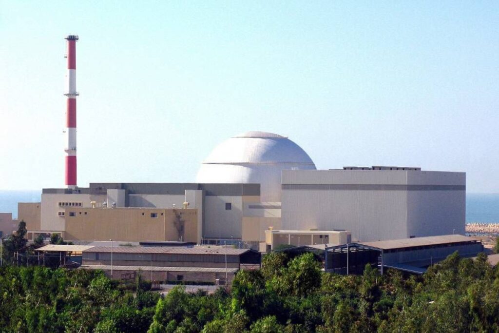 «Росатом» эвакуировал с АЭС «Бушер» еще 198 сотрудников 1 yu040426.10.03