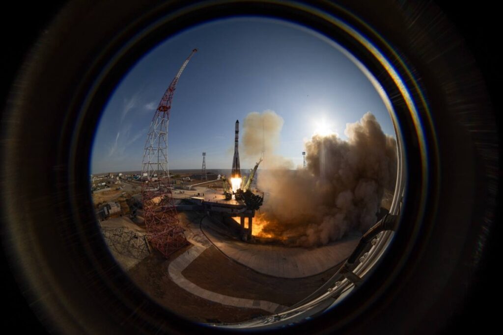 Подать заявление в отряд космонавтов теперь можно на «Госуслугах» 1 yu120426.10.03