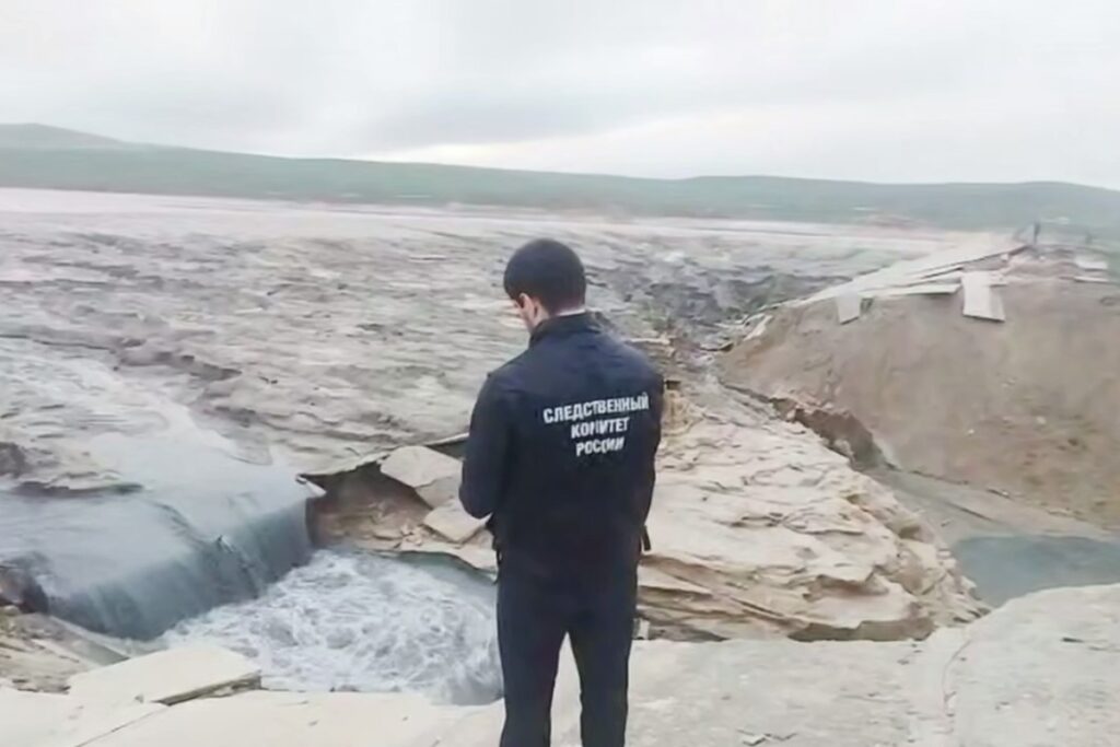 В Дагестане по делу о прорыве плотины задержали экс-главу фирмы 1 yu120426.10.07