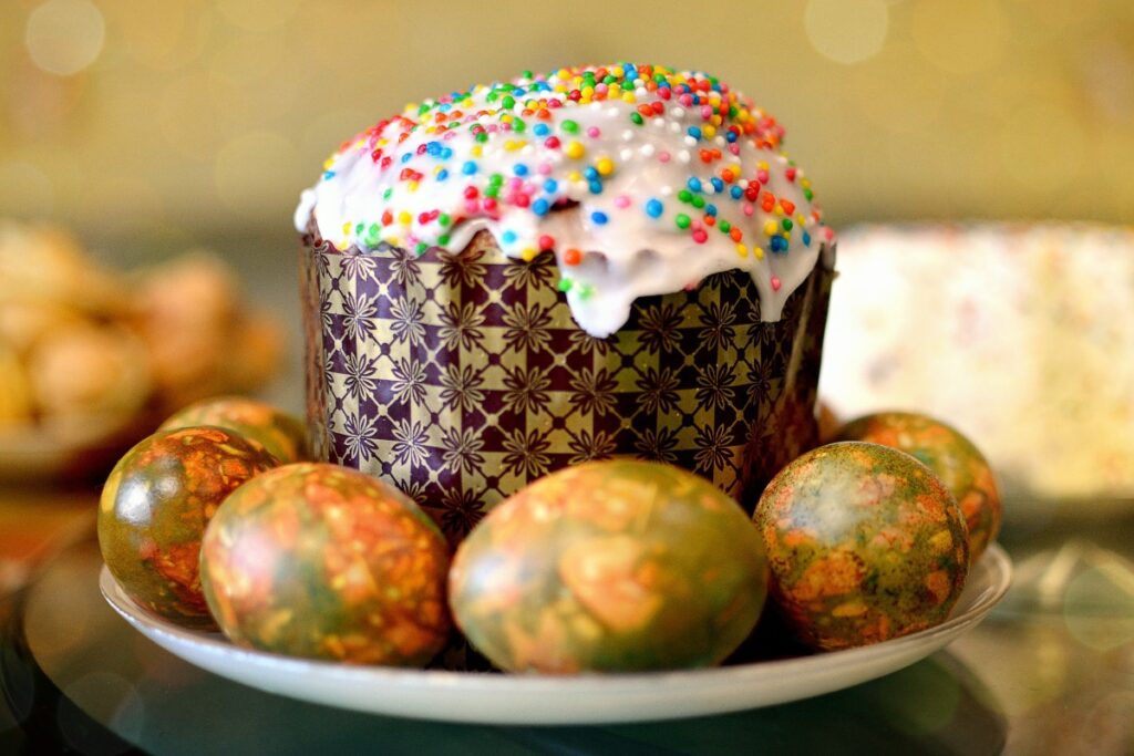 Кальян на куличе обернулся уголовным делом в Москве 1 yu130426.10.10