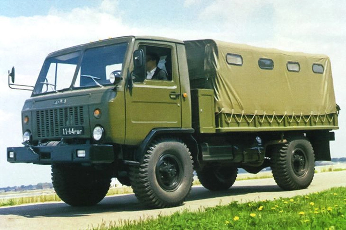 gaz 3301 military truck