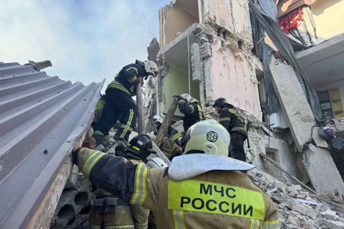 Тела еще четырех погибших извлекли из-под обломков в Старобельске 1 yu230526.10.04