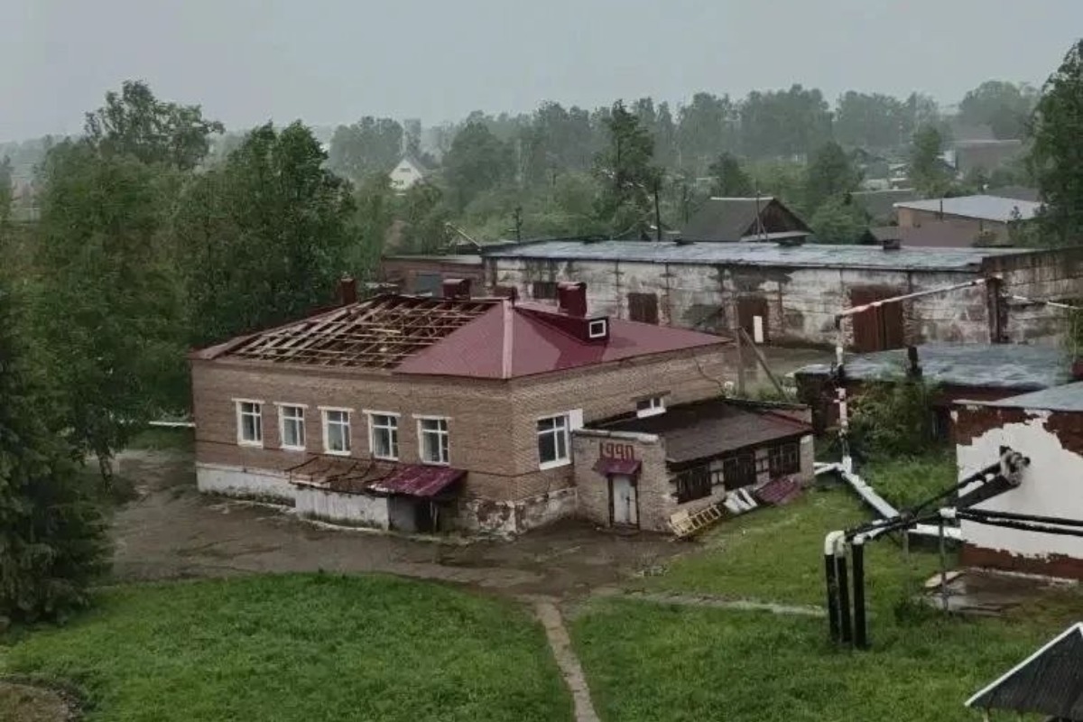 Женщина погибла во время урагана в Удмуртии 1 yu280526.10.00