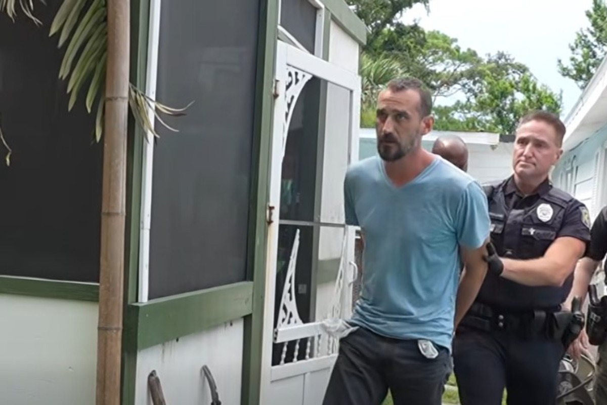 Отца приговорили к 40 годам тюрьмы за гибель ребенка в раскаленной машине 1 yu260726.12.06