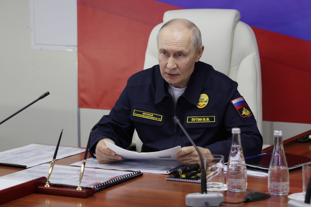 Путин: Россия будет вынуждена зеркально отвечать на захват торговых судов 2 yu120826.10.01