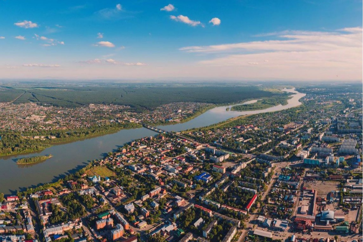 Путин присвоил 12 российским городам звание «Город трудовой доблести» 1 o050926.15.37 1