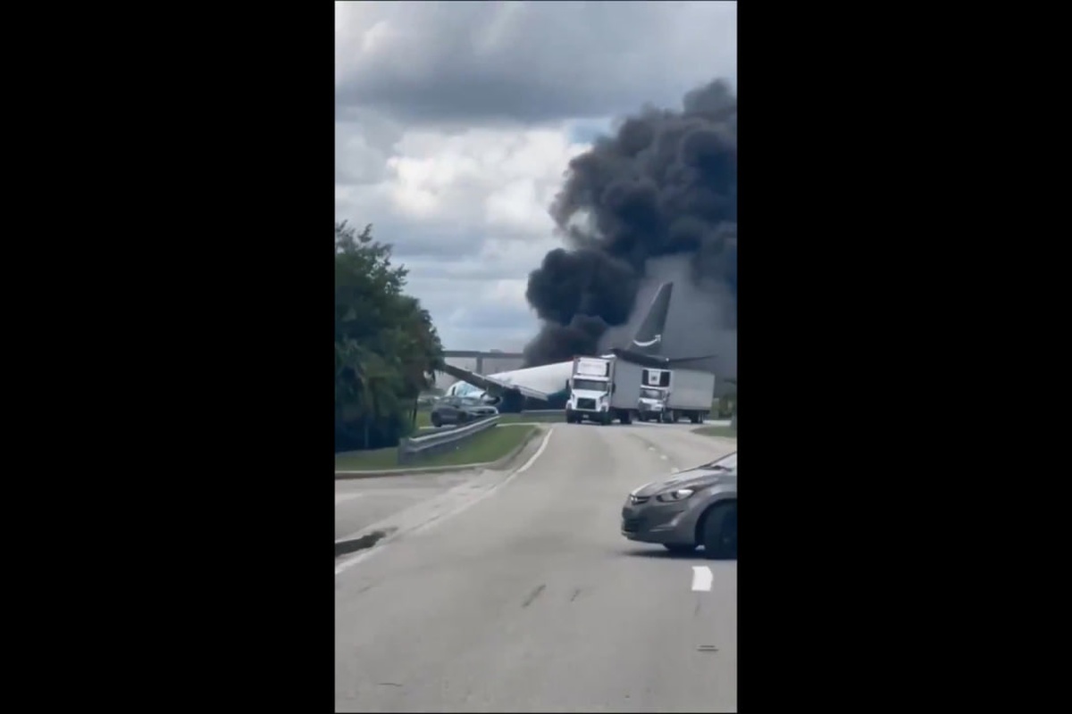 Грузовой Boeing 767 Amazon Air разбился в Майами: погибли не менее пяти человек 1 o070926.10.23 1