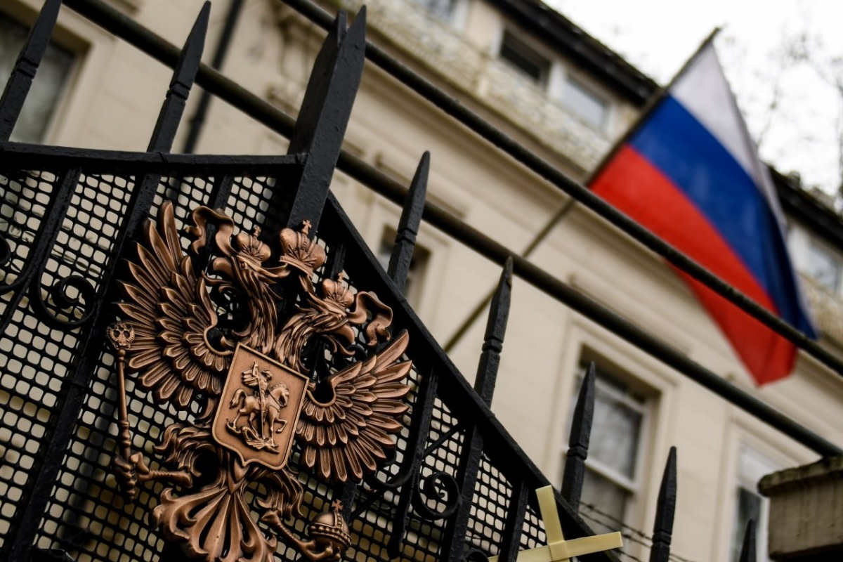 Захарова призвала не политизировать смену посла РФ в Лондоне 1 yu010926.10.04