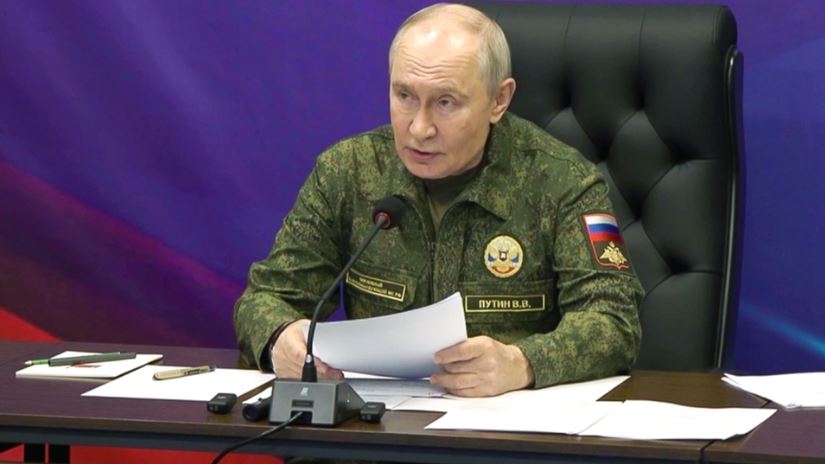 Путин поручил продолжить массированные удары по объектам ВПК и логистике Украины 2 vvp 1